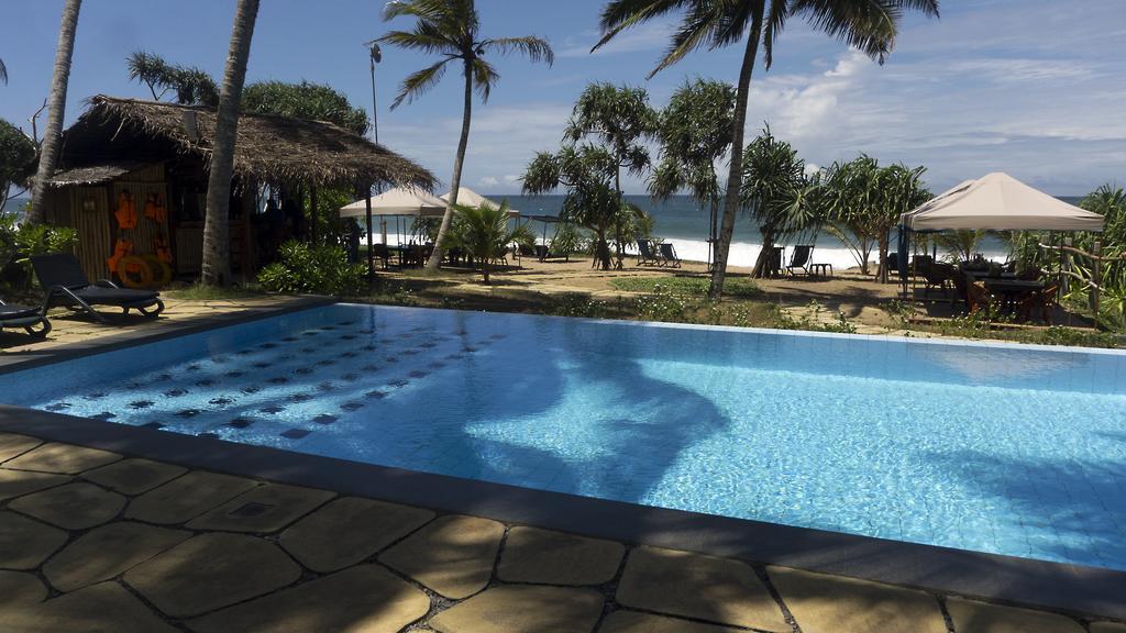Hotel Seven Turtles Tangalle Esterno foto