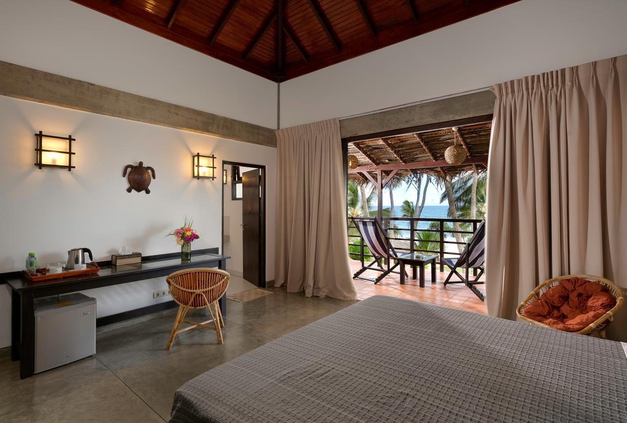 Hotel Seven Turtles Tangalle Esterno foto